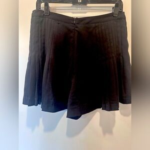 NWOT Jealous Tomato black pleated Skort/ Shorts